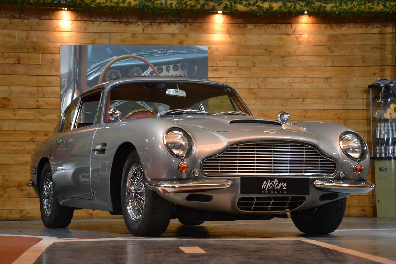 ASTON MARTIN DB6 SALOON RHD BVA | Spécialiste Voiture De Collection ...