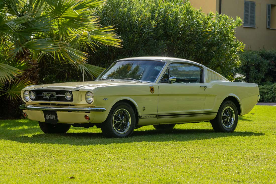 FORD Mustang GT V8 Fastback Coupé / Sport Car 03/1966