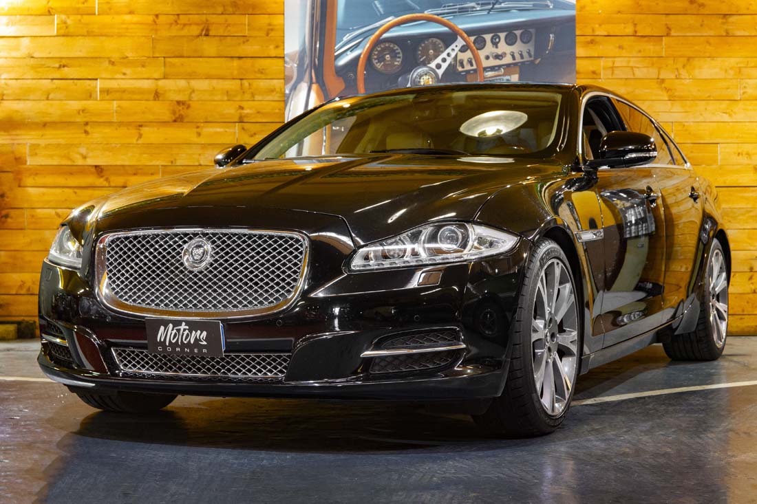 JAGUAR XJ V8 5.0 - 385 Portfolio Empattement Long A occasion