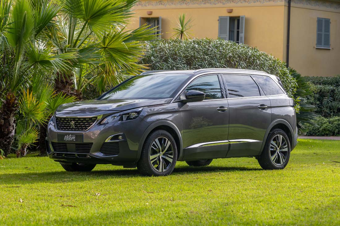 PEUGEOT 5008 GT LINE 130 cv occasion