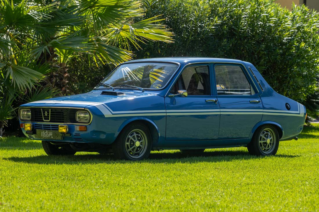 RENAULT Renault 12 Gordini version sans pare-chocs Berline / Saloon 06/1972